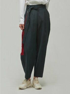 High-Waist Lighy Navy Kpop Leesle Joesen Flax Chinos with Self-Tie Belt